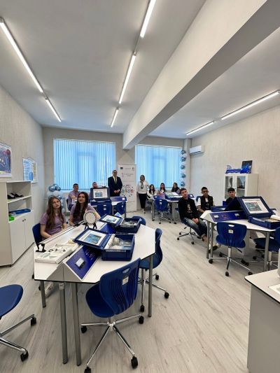 Нови STEM кабинети по физика, химия и биология 2